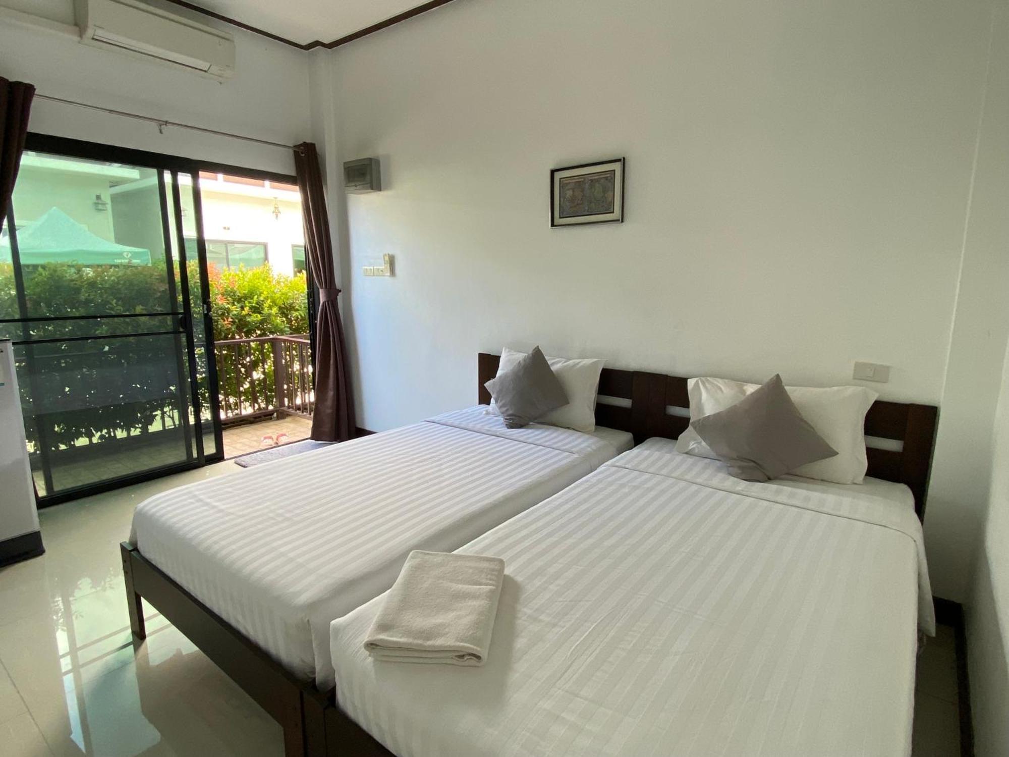 Thongsuk Mini Resort Пранбури Экстерьер фото