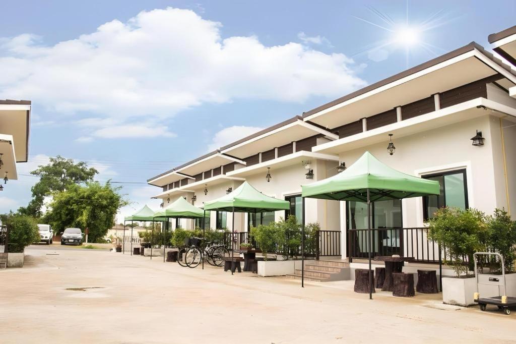 Thongsuk Mini Resort Пранбури Экстерьер фото