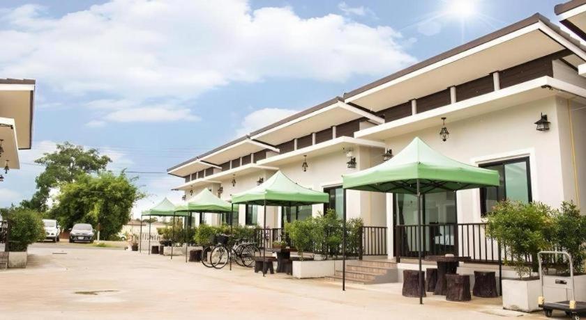 Thongsuk Mini Resort Пранбури Экстерьер фото